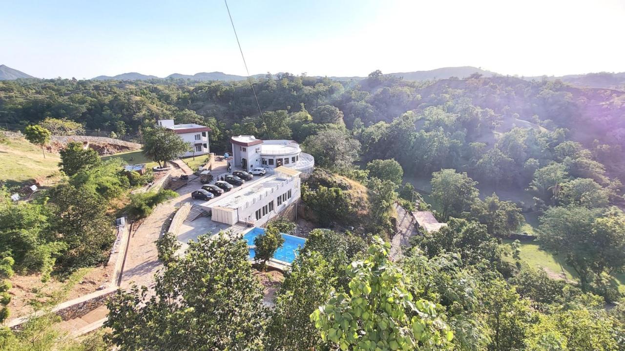 The Sky Imperial Pavoreal Jungle Resort Kumbhalgarh Exterior foto