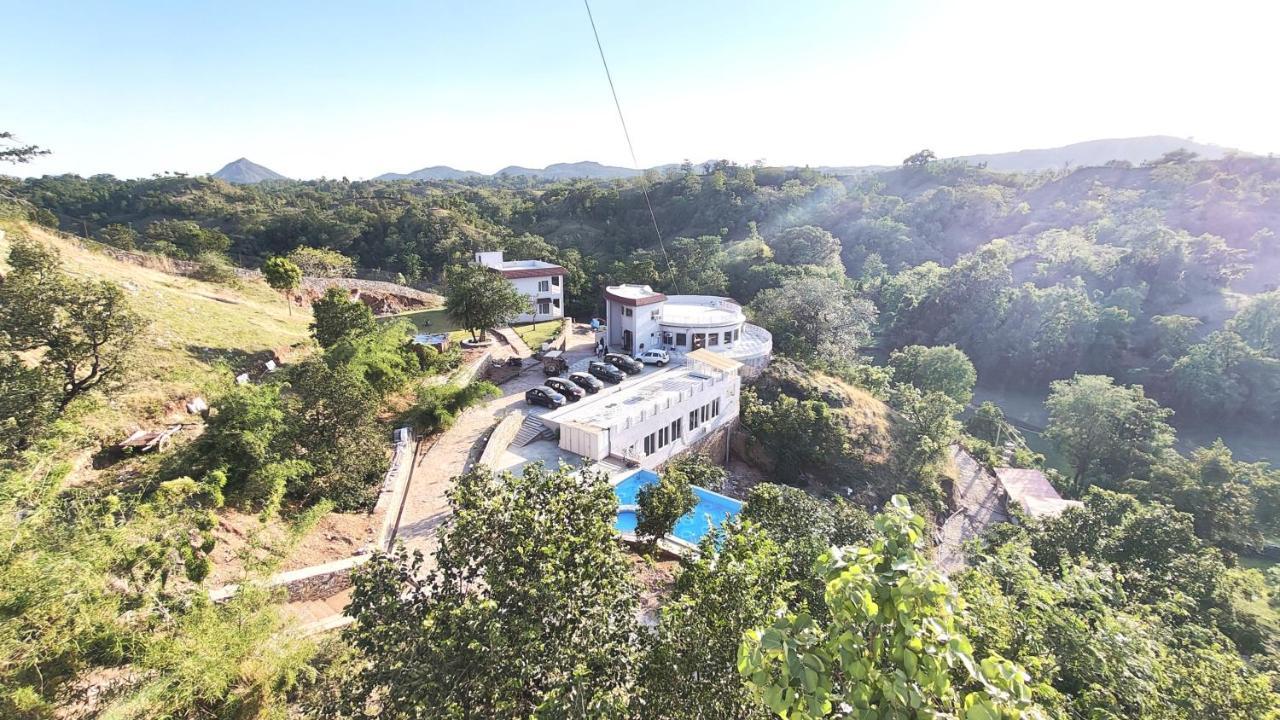 The Sky Imperial Pavoreal Jungle Resort Kumbhalgarh Exterior foto
