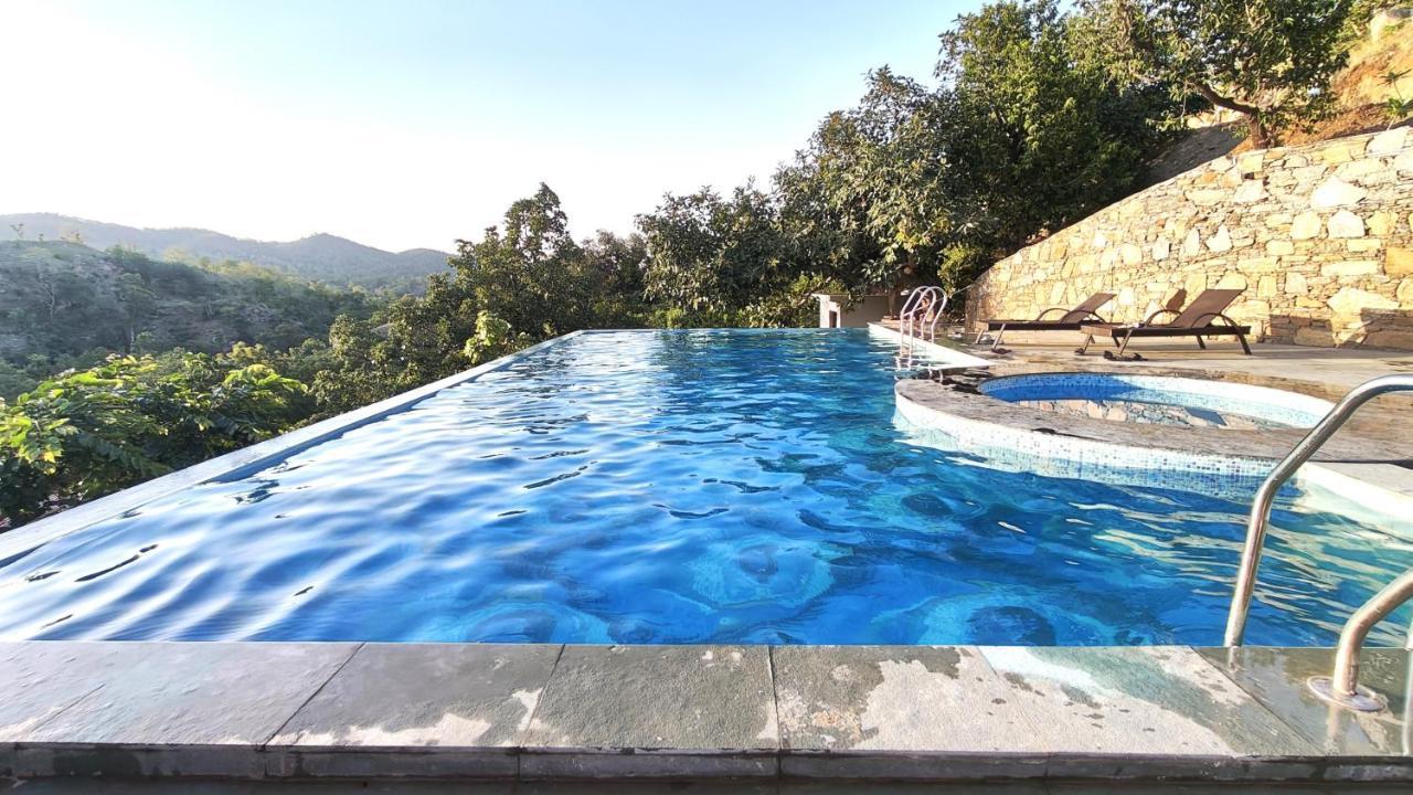 The Sky Imperial Pavoreal Jungle Resort Kumbhalgarh Exterior foto