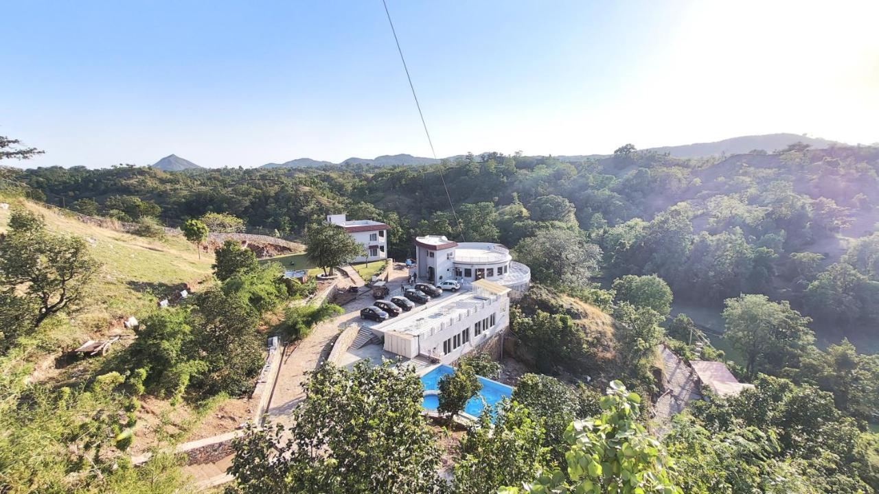 The Sky Imperial Pavoreal Jungle Resort Kumbhalgarh Exterior foto