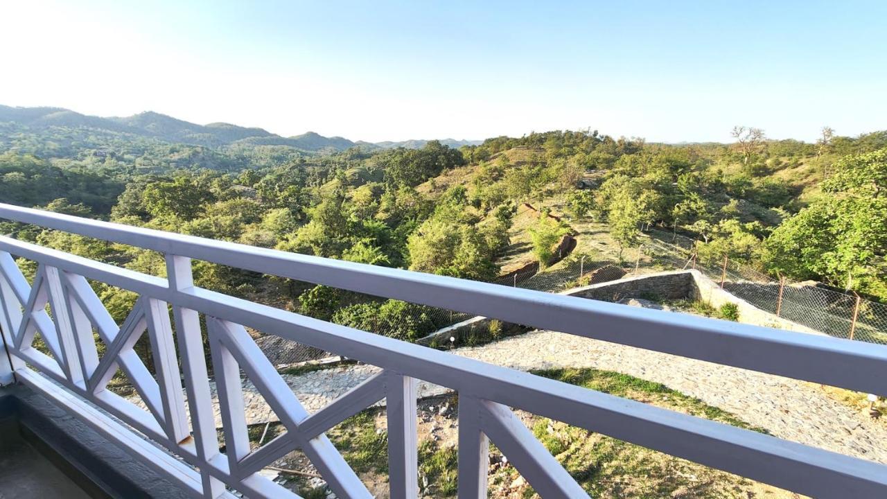 The Sky Imperial Pavoreal Jungle Resort Kumbhalgarh Exterior foto